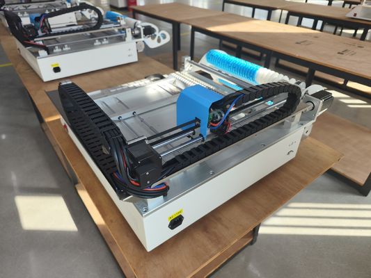 Machine de transfert de CHMT36VA SMD, conducteur de vibration d'équipement de placement de Smt de dessus de Tableau