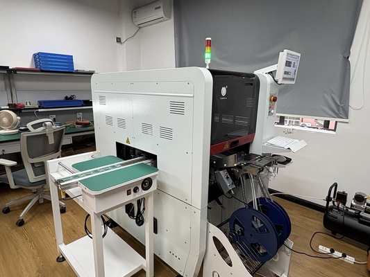 6 le bec automatique de transfert de la machine CHM-750 de SMT de têtes changent 0201 parfaits