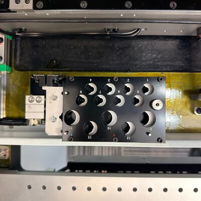 Machine de sélection et de placement universelle de PCB SMD entièrement automatique avec base CHM-551